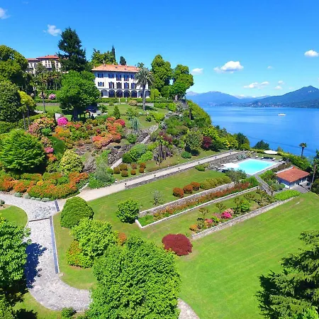 Villino San Remigio 9 Bedrooms 18 Pax Verbania